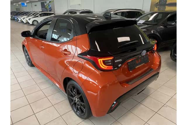 Toyota Yaris (2023) thumbnail 5