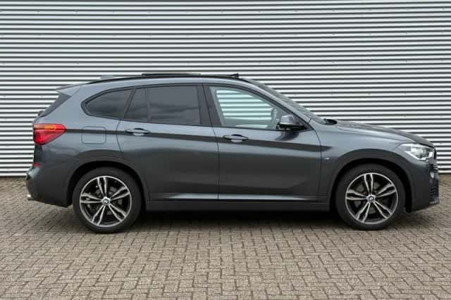 BMW X1 (2019) thumbnail 5