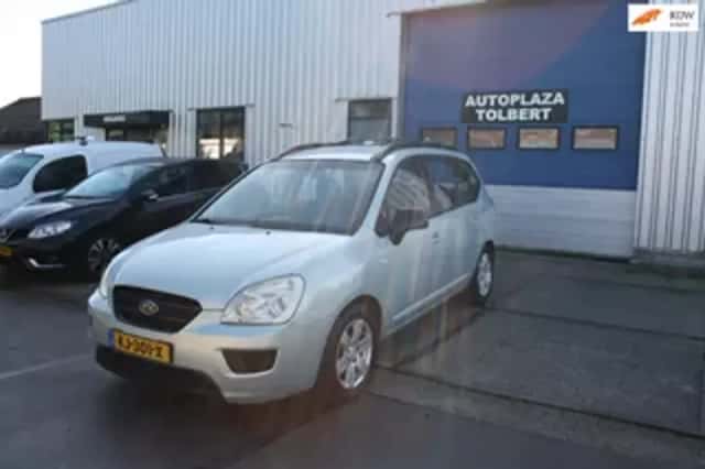 Kia Carens (2009) thumbnail 1