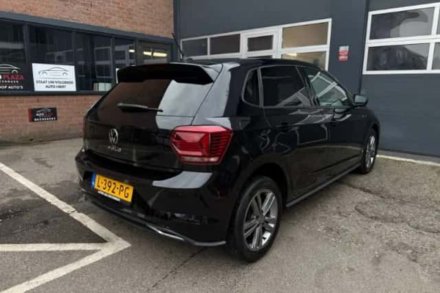 Volkswagen Polo (2021) thumbnail 3