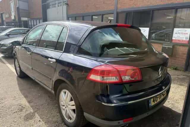Renault Vel Satis (2006) thumbnail 4