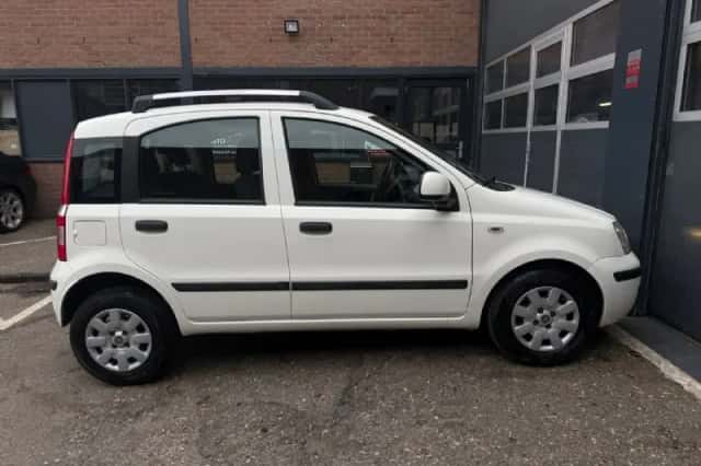 Fiat Panda (2011) thumbnail 4