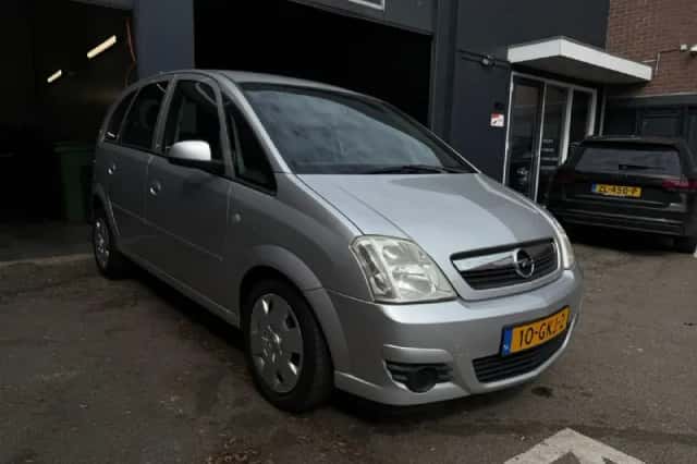 Opel Meriva (2008) thumbnail 2
