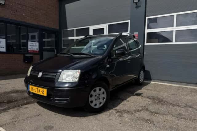 Fiat Panda (2010) thumbnail 1