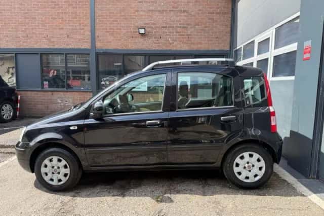 Fiat Panda (2010) thumbnail 2