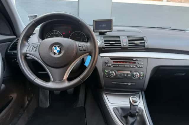 BMW 1-Serie (2009) thumbnail 5