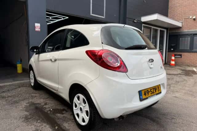 Ford Ka (2012) thumbnail 6