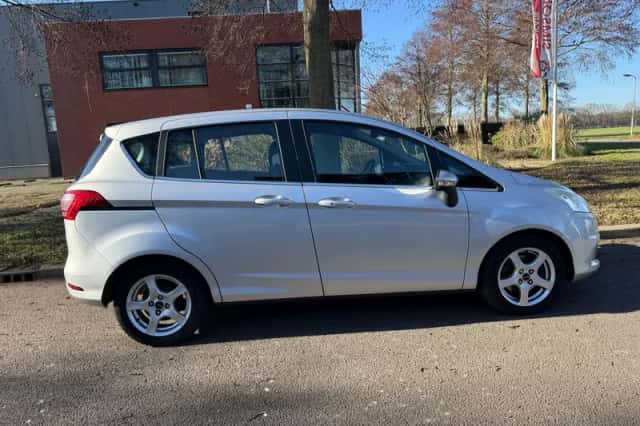 Ford B-Max (2014) thumbnail 5