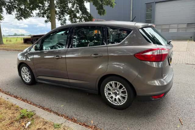 Ford C-Max (2012) thumbnail 2
