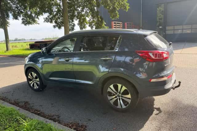 Kia Sportage (2013) thumbnail 3