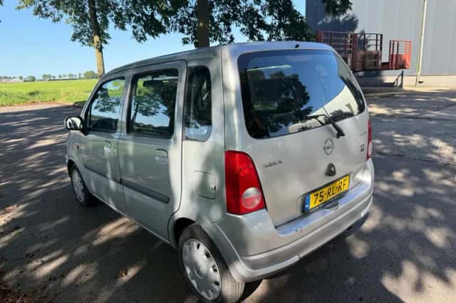 Opel Agila (2005) thumbnail 2