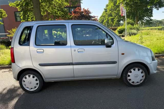 Opel Agila (2005) thumbnail 6