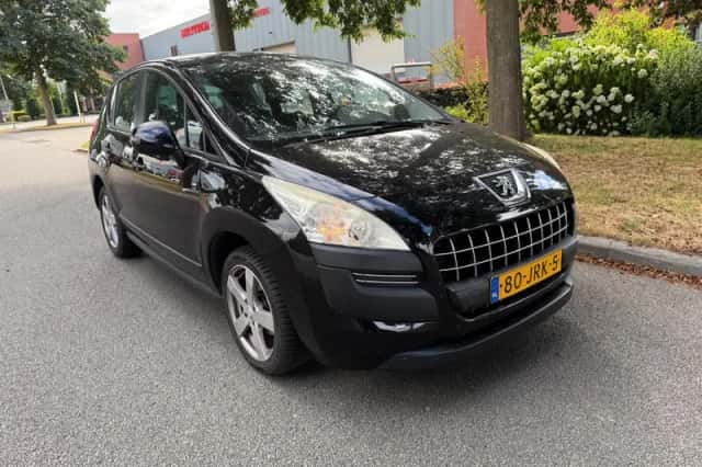 Peugeot 3008 (2009) thumbnail 1