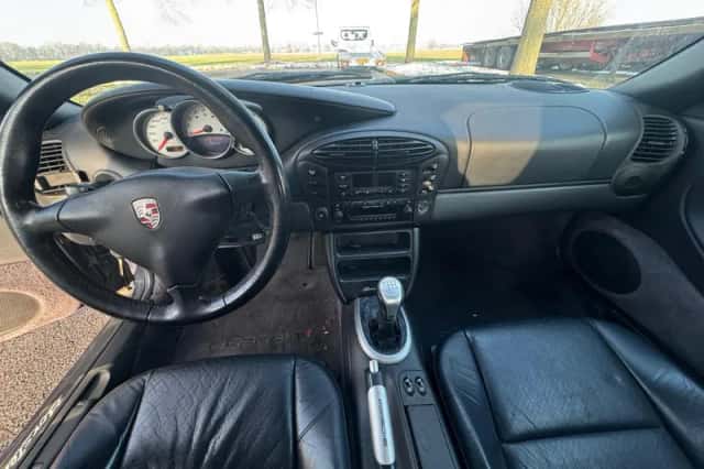 Porsche Boxster (2002) thumbnail 4