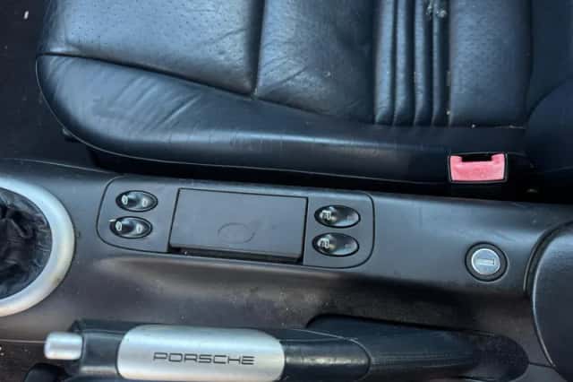 Porsche Boxster (2002) thumbnail 5