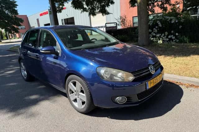 Volkswagen Golf (2009) thumbnail 1