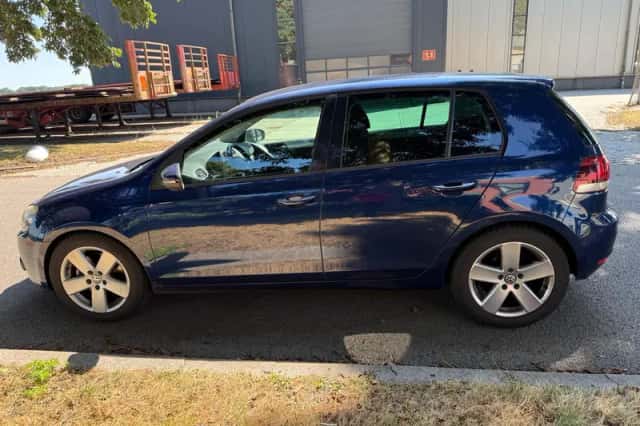 Volkswagen Golf (2009) thumbnail 3