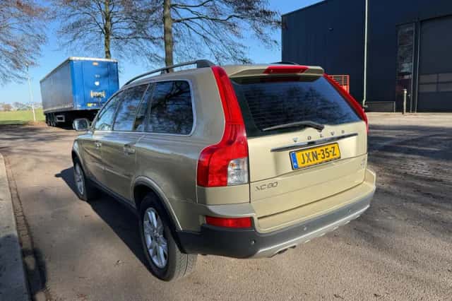 Volvo XC90 (2009) thumbnail 4