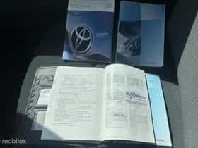 Toyota Yaris (2015) thumbnail 24