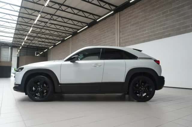 Mazda MX-30 (2021) thumbnail 5