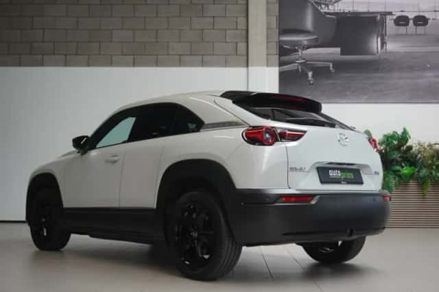 Mazda MX-30 (2021) thumbnail 6