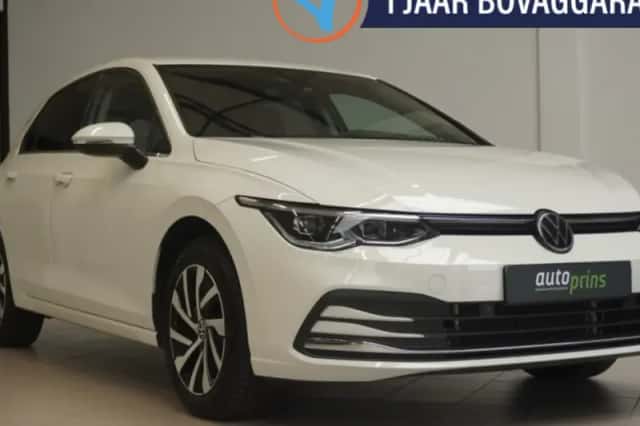 Volkswagen Golf (2020) thumbnail 1
