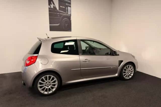 Renault Clio (2006) thumbnail 2