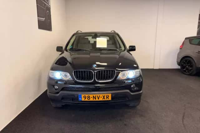 BMW X5 (2004) thumbnail 5
