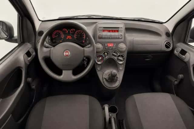 Fiat Panda (2011) thumbnail 3