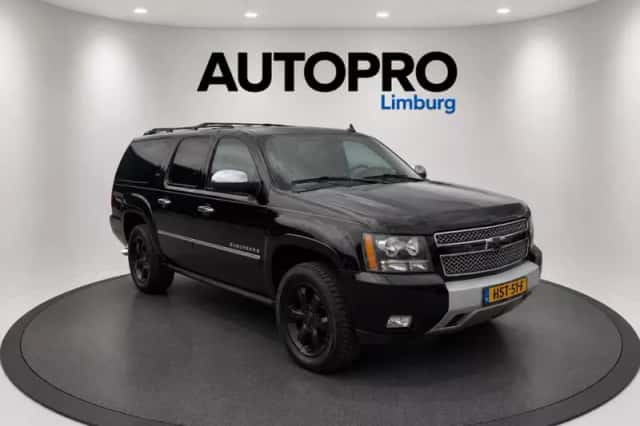 Chevrolet Suburban (2009) thumbnail 5