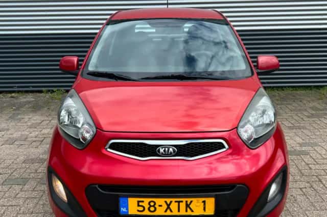 Kia Picanto (2012) thumbnail 2
