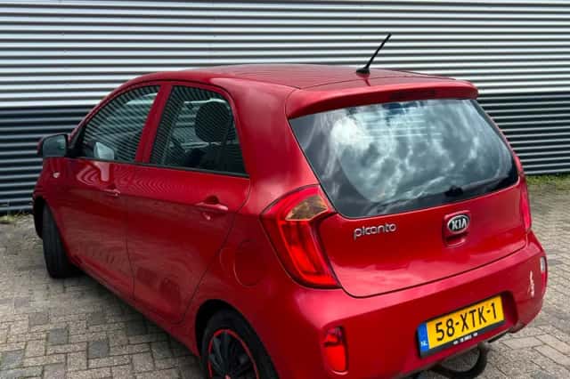Kia Picanto (2012) thumbnail 5