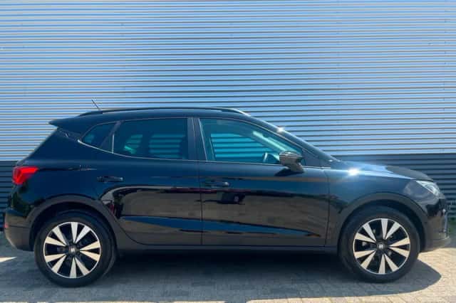 SEAT Arona (2020) thumbnail 4