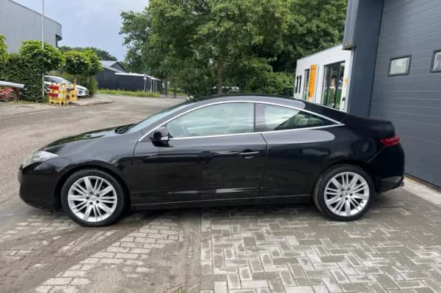 Renault Laguna (2009) thumbnail 4