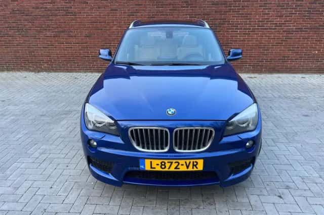 BMW X1 (2012) thumbnail 2