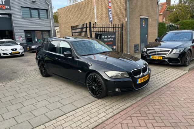BMW 3-Serie (2009) thumbnail 3