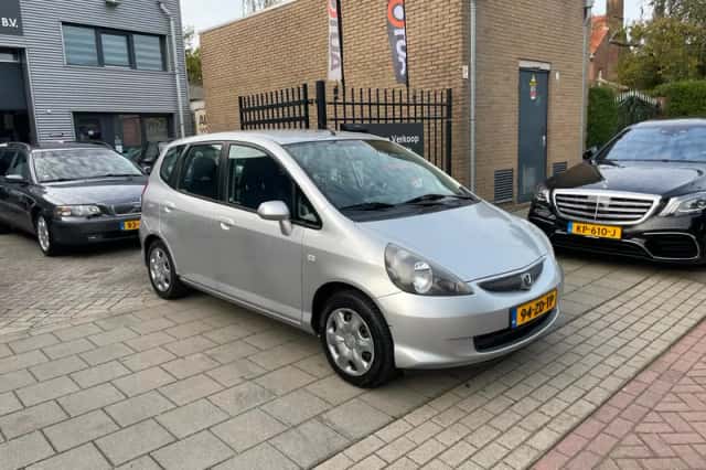 Honda Jazz (2008) thumbnail 3