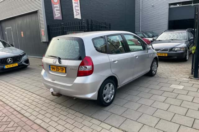 Honda Jazz (2008) thumbnail 4