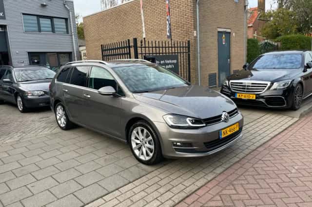 Volkswagen Golf (2017) thumbnail 3