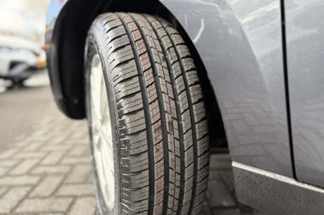 Hyundai ix35 (2010) thumbnail 3