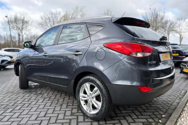 Hyundai ix35 (2010) thumbnail 4