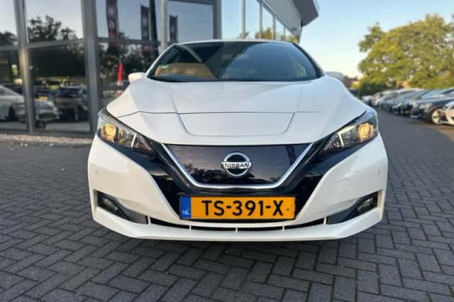Nissan Leaf (2018) thumbnail 6