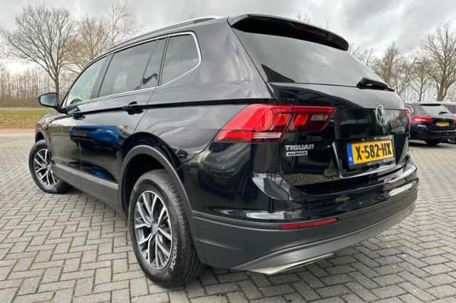Volkswagen Tiguan All-Space (2018) thumbnail 3