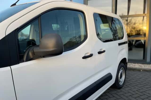 Peugeot Partner (2020) thumbnail 2