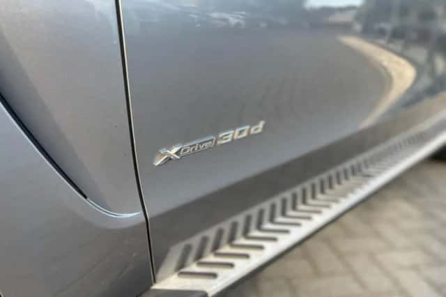 BMW X5 (2015) thumbnail 3
