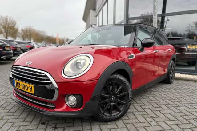 MINI Clubman (2016) thumbnail 1
