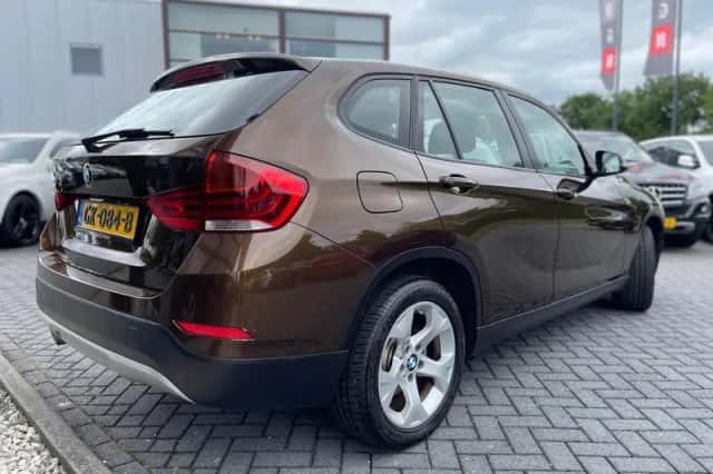 BMW X1 (2015) thumbnail 6