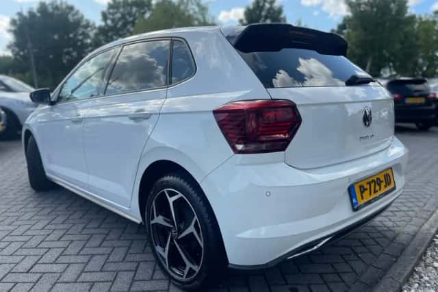 Volkswagen Polo (2021) thumbnail 6