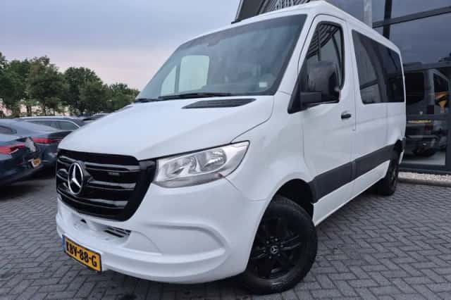 Mercedes-Benz Sprinter (2021) thumbnail 2