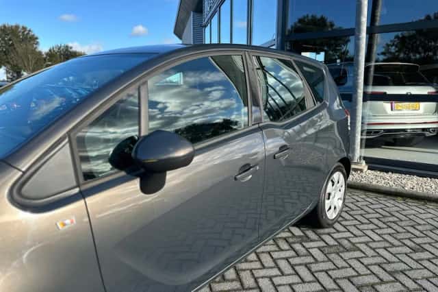 Opel Meriva (2015) thumbnail 5